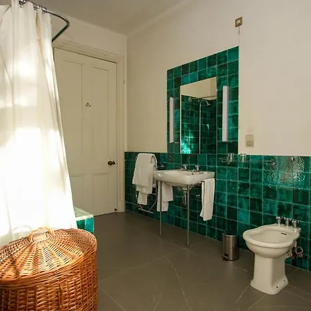 Holiday home Chateau Sleeps 17 With Pool And Wifi