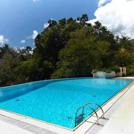 Chateau Sleeps 17 With Pool And Wifi * Nossa Senhora do Monte